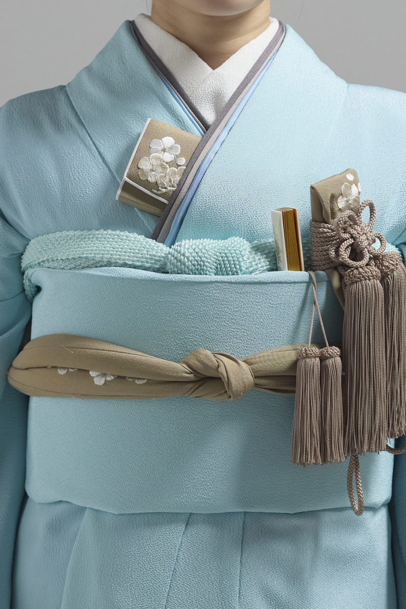 掛下コーディネート水色　重衿モカグレー2