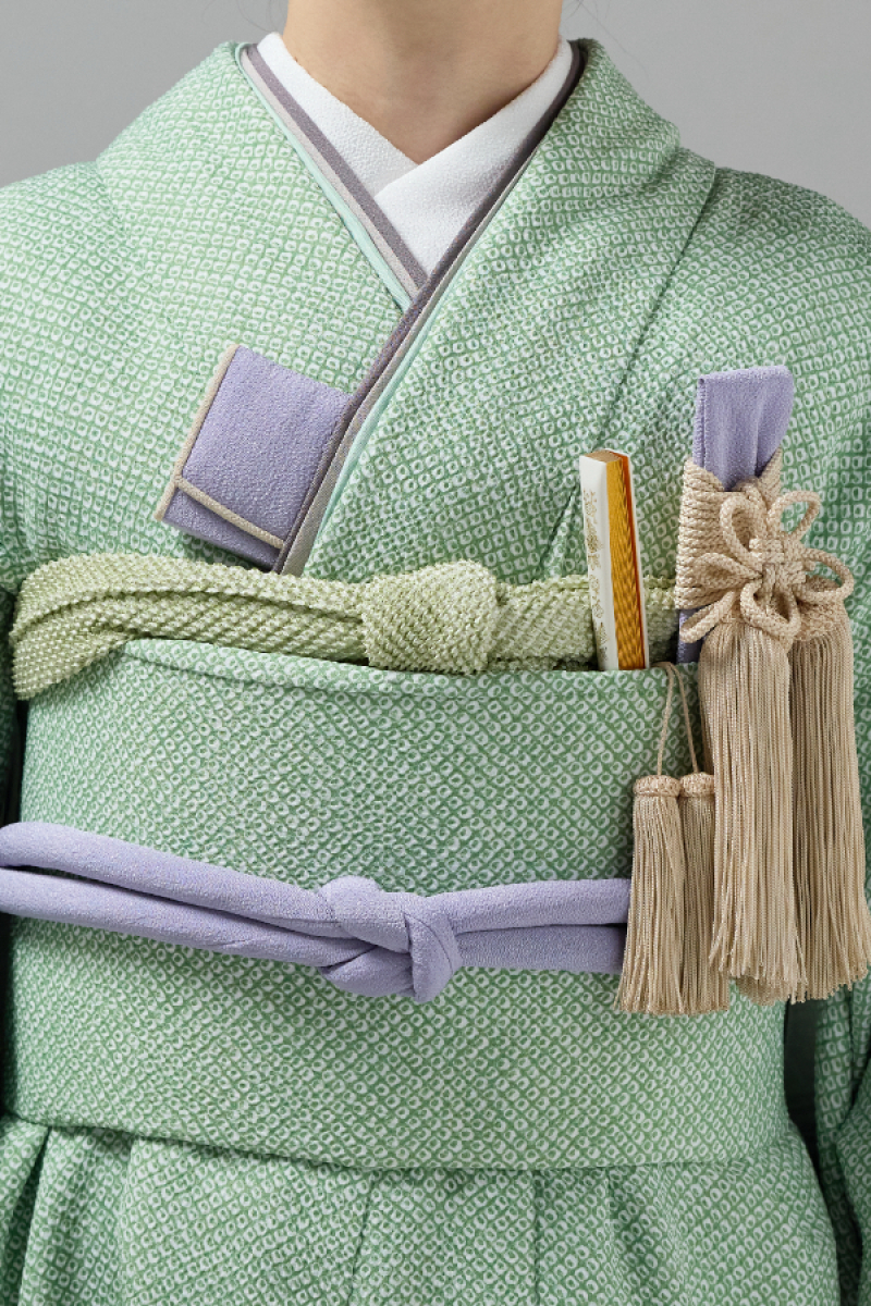 掛下コーディネート薄緑　重衿モカグレー2