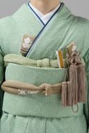 掛下コーディネート薄緑　重衿紺銀2