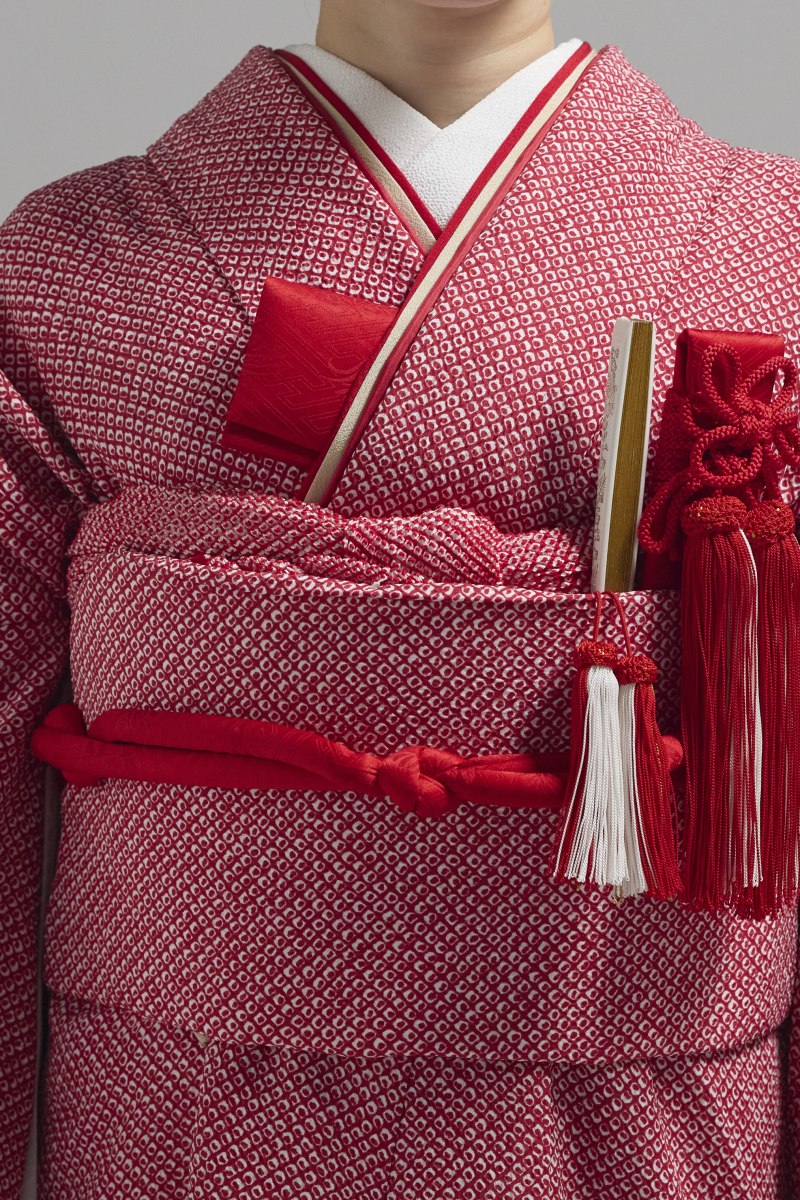 掛下コーディネート赤　重衿赤ベージュ1