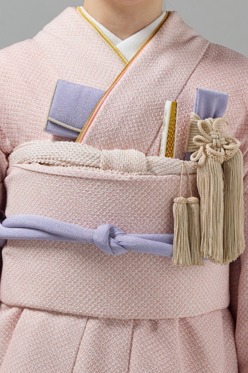 掛下コーディネート薄赤　重衿ベージュ金1