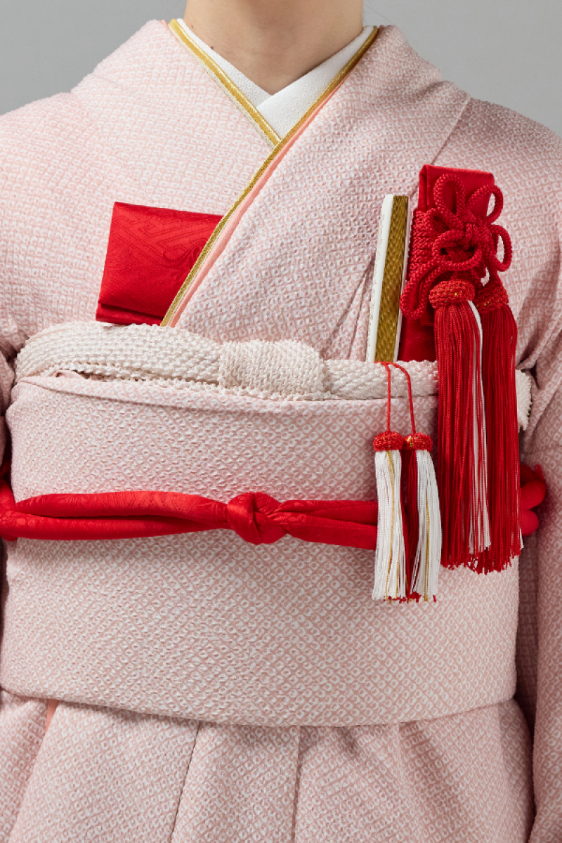 掛下コーディネート薄赤　重衿ベージュ金2