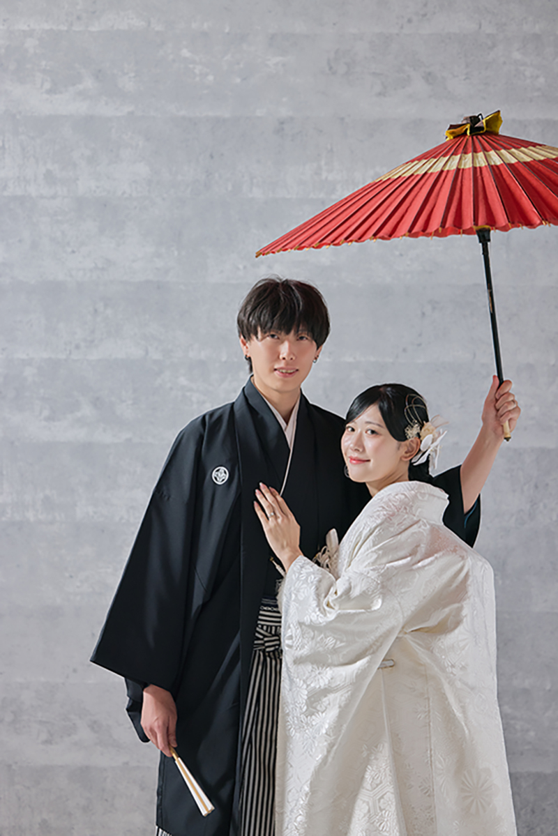 白と黒 伝統的で美しいザ・和装!
