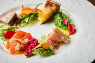 撮影後におふたりはもちろんご家族様との会食もオススメ