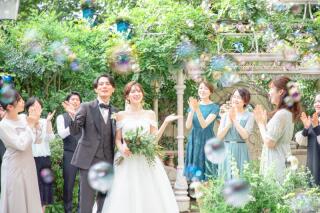 参列者ヘアアップ