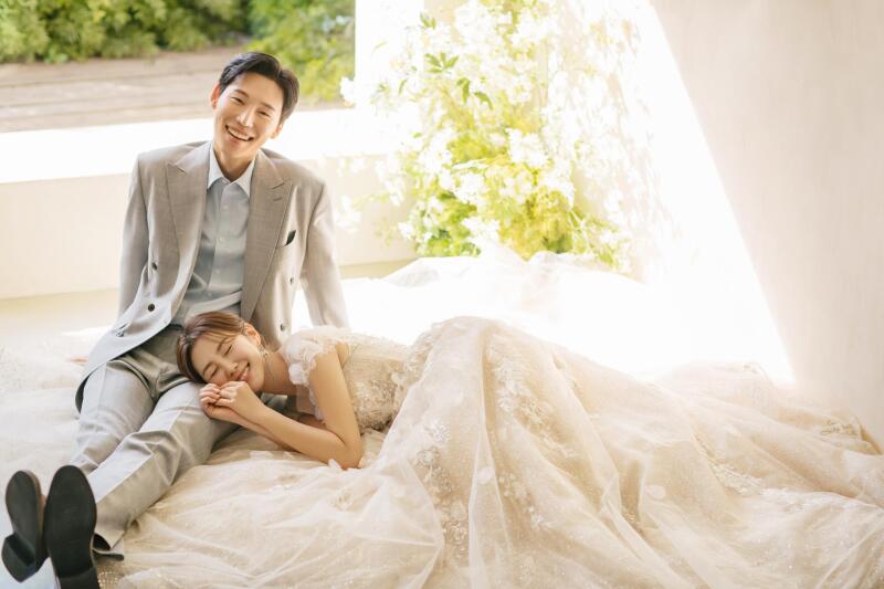 【韓国レタッチ付き】ライトプラン※洋装1点*スタジオ撮影*チャペル撮影付