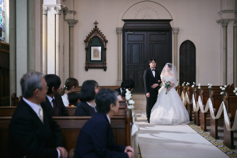 【挙式＋会食プラン】大聖堂挙式*家族写真*会食6名様*エンドロール*贈呈花束付き
