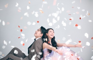【熊本初！韓国フォト＋ロケ】NEW OPENキャンペーン◇（タキシード１着＋ドレス２着＋新婦ヘアメイク＋データ200カット）