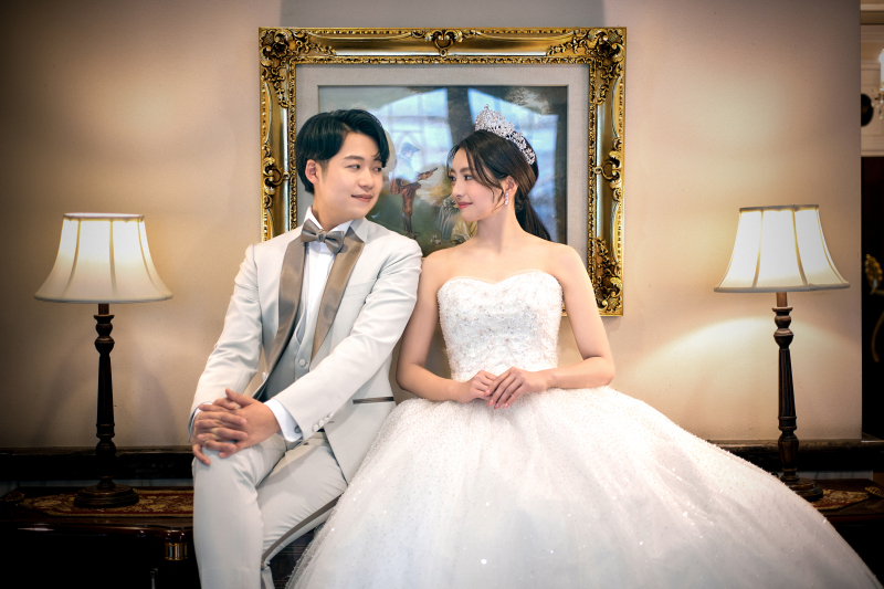 【熊本初!韓国フォト】NEW OPENキャンペーン◇(タキシード1着+ドレス2着+新婦ヘアメイク+データ200カット)