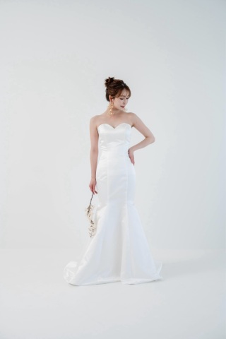 ウェディングドレス