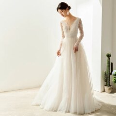 レース袖つきスカートチュールドレス