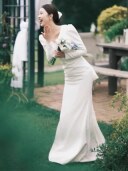 背中空き袖付きスレンダードレス