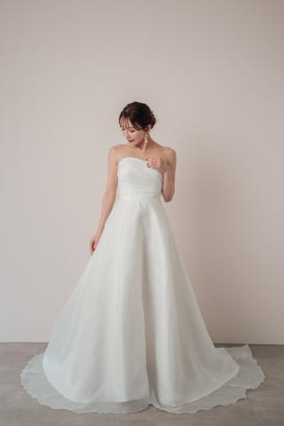 ウェディングドレス