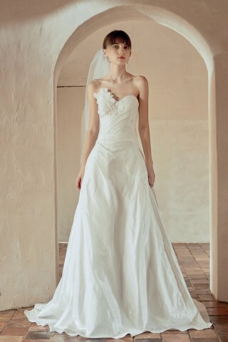 M立体フラワーAラインドレス