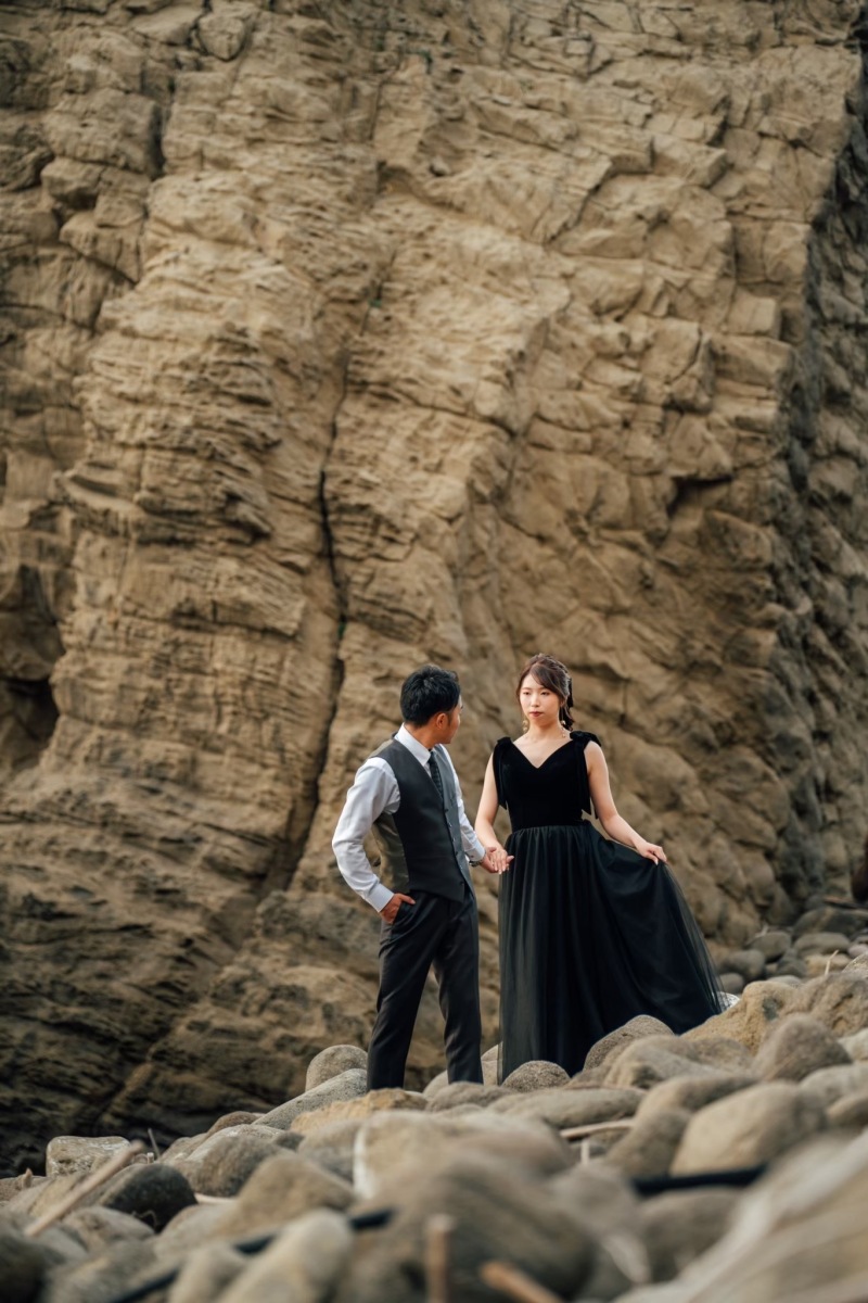 岩場でかっこよく