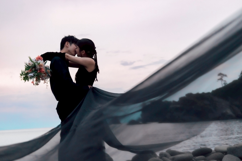 最後は雰囲気を変えてシックに