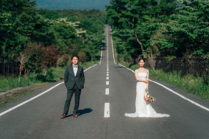 【写真も動画もドレス付きで】富士山周辺でムービー&フォトプラン♢ドレス・ヘアメイクアテンド・ブーケ付き/データ150カット
