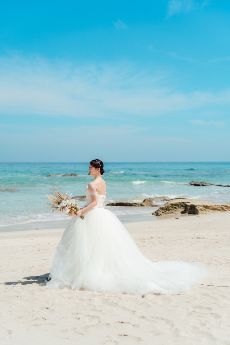 【写真も動画もドレス付きで】伊豆半島でムービー&フォトプラン♢ドレス・ヘアメイクアテンド・ブーケ付き/データ150カット