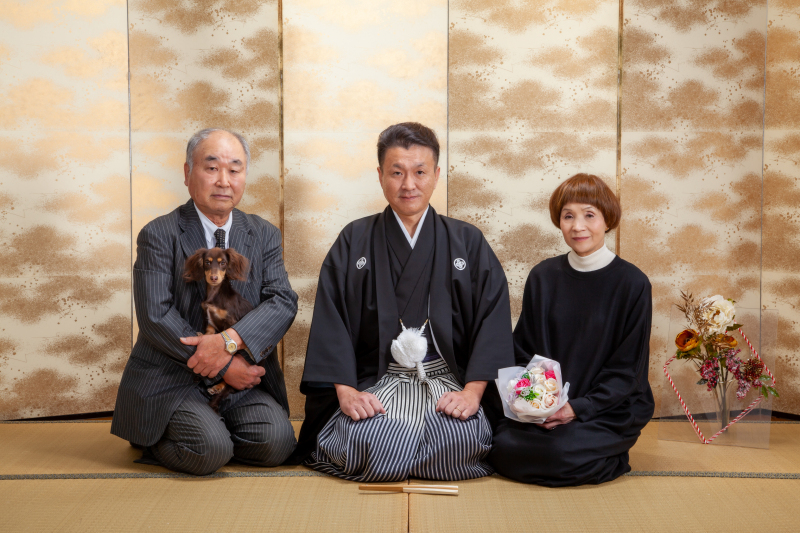 「衣装を着て、家族と写真が撮りたい」ご家族撮影のみ和装プラン＊ご自宅でそのまま飾れる写真額&データ30カット付き！