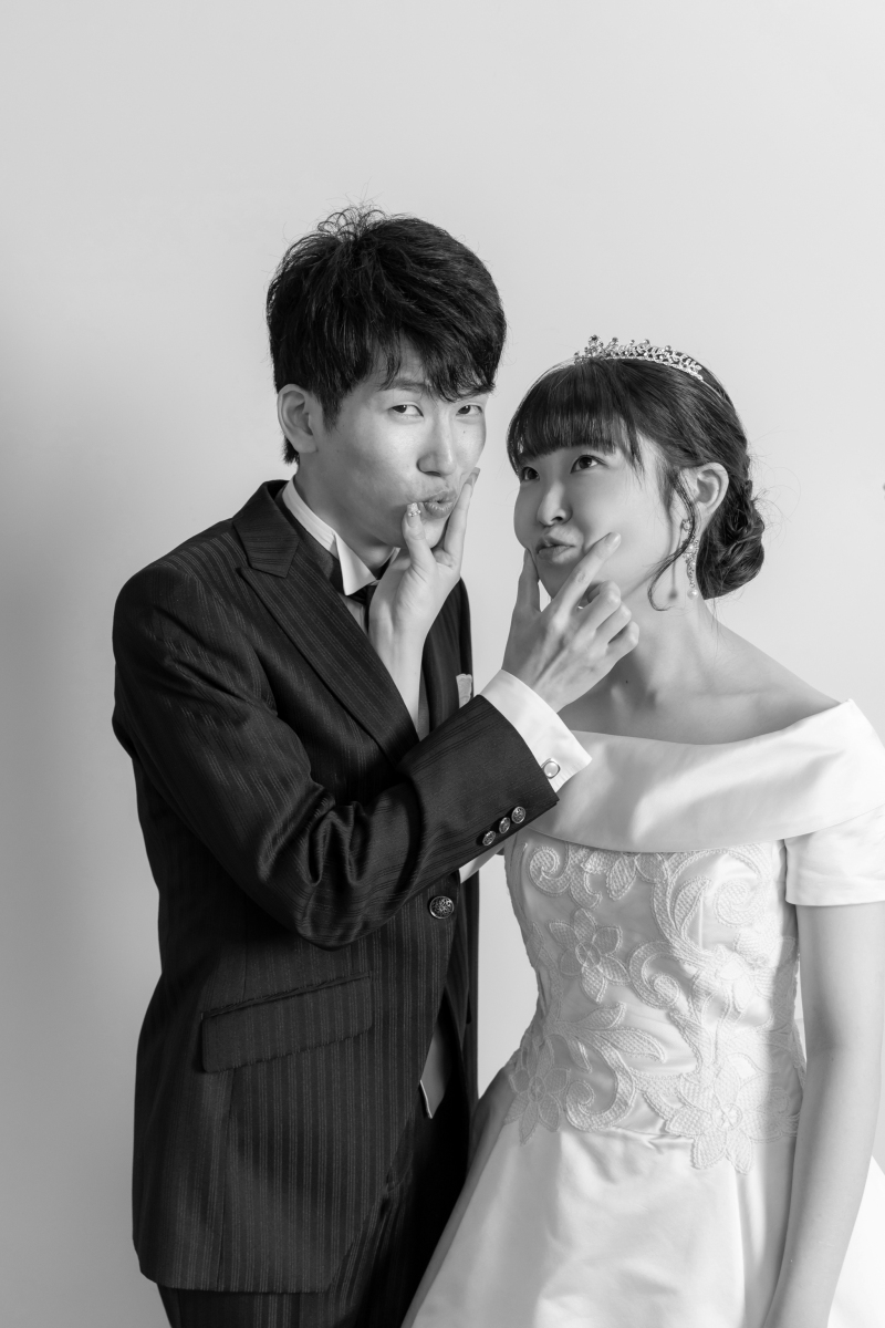 【※平日限定】直前割♪ 通常より10％オフ！洋装＊データ50カット｜スタジオorロケも◎"撮影希望日の１〜2週間前までにご予約"