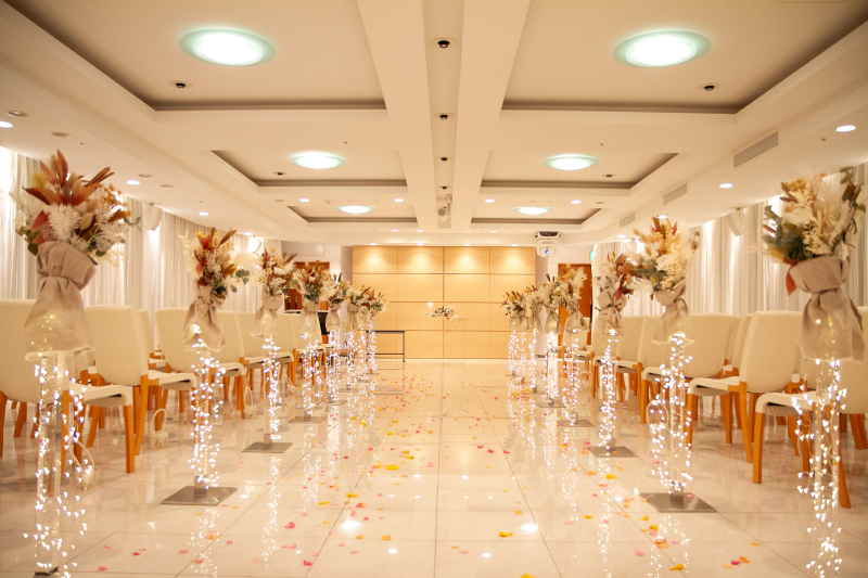 洋装でチャペル式が執り行える!写真は少めでOK【衣装も付いた挙式フルプラン】挙式スナップ〜集合写真+さらにスタジオ撮影も!