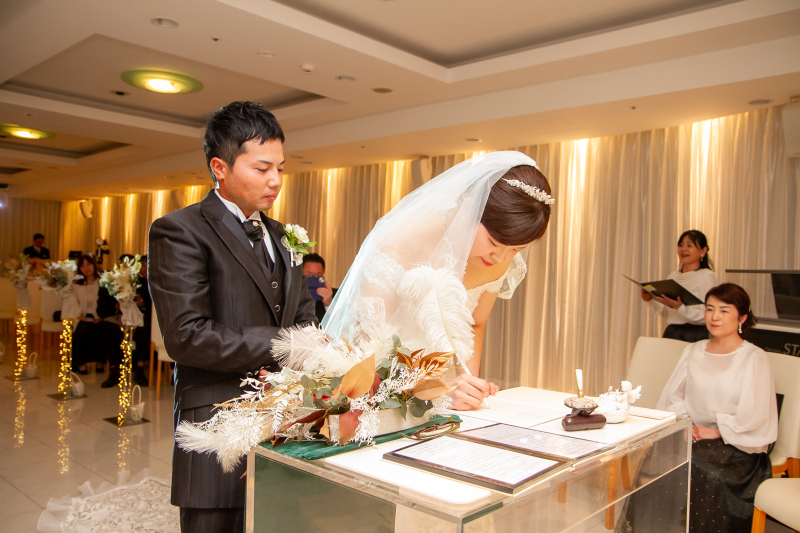 洋装でチャペル式が執り行える!写真は少めでOK【衣装も付いた挙式フルプラン】挙式スナップ〜集合写真+さらにスタジオ撮影も!