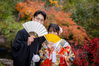 秋の撮影＊紅葉フォト【 嬉しい ♪ 土日・祝日も追加料金なし 】和装＊データ50カット｜スタジオ近隣ロケなら出張無料！