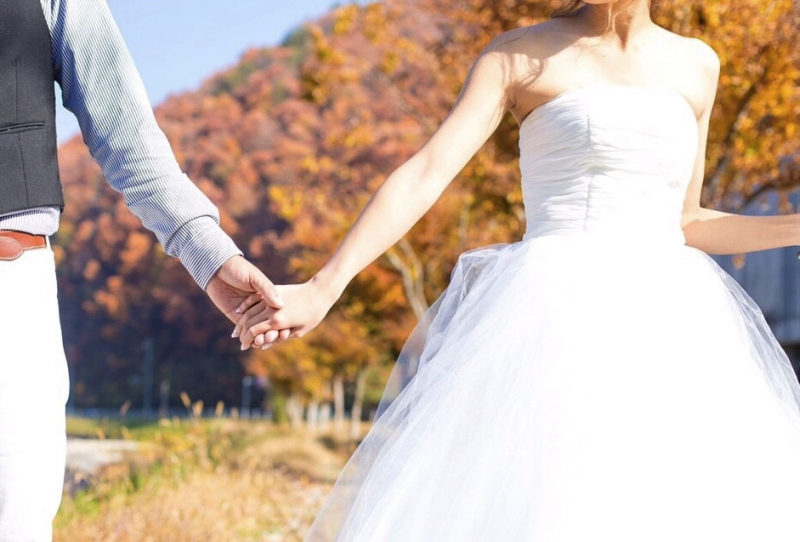 選べるスタジオorロケ【 嬉しい ♪ 土日・祝日も追加料金なし 】洋装*データ50カット|スタジオ近隣ロケなら出張無料!