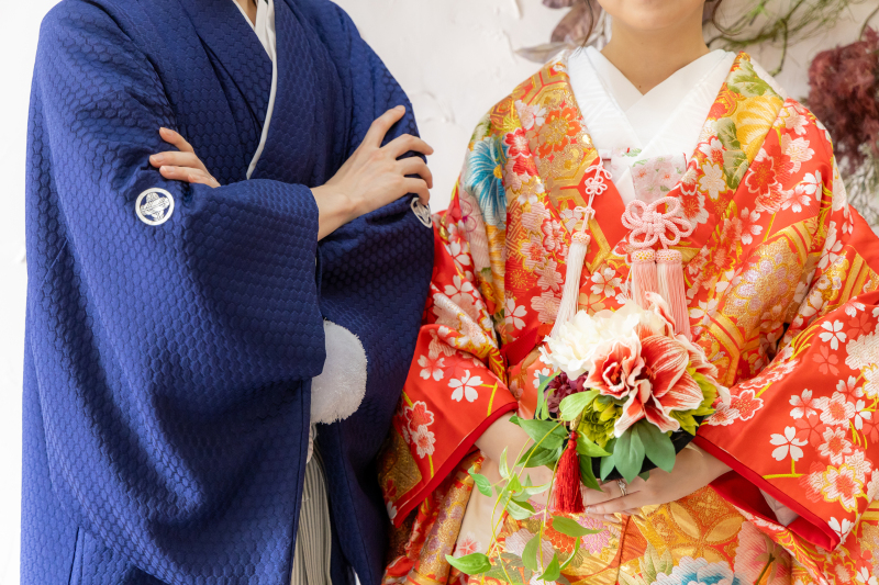 選べるスタジオorロケ【 嬉しい ♪ 土日・祝日も追加料金なし 】和装・洋装*データ100カット|スタジオ近隣ロケなら出張無料!