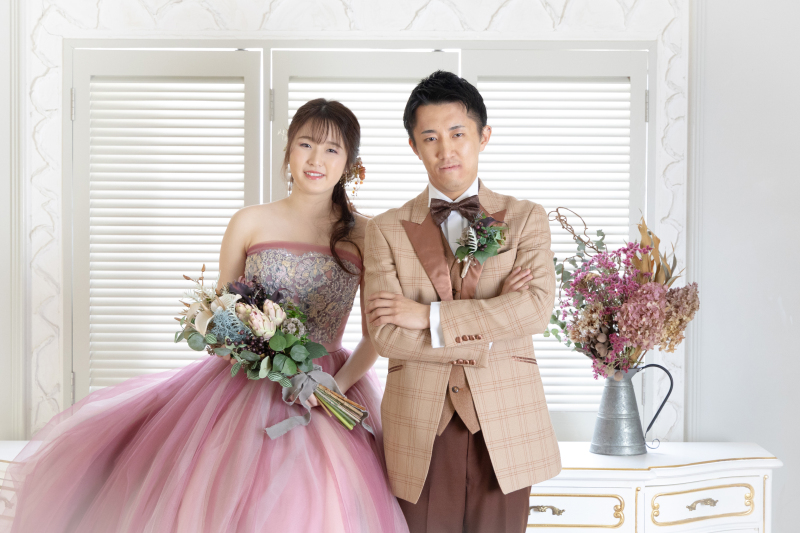 ウェディング・カラードレスどちらも着られる♪アルバム付きスタジオプラン*さらに選べる豪華約3万円相当特典付き!