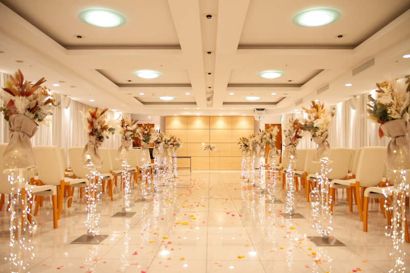 写真はたっぷり残したい!洋装でチャペル式が執り行える【衣装も付いた挙式フルプラン】挙式スナップ〜集合写真+さらにスタジオ撮影も♪