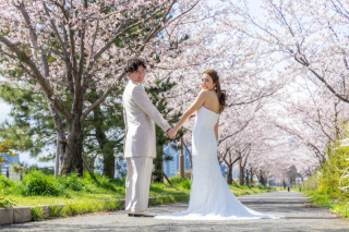 平日撮影限定＊希望日の～2週間前にご予約で通常より10%オフ《洋装ロケorスタジオ撮影／データ》￥62,700▶︎￥56,430