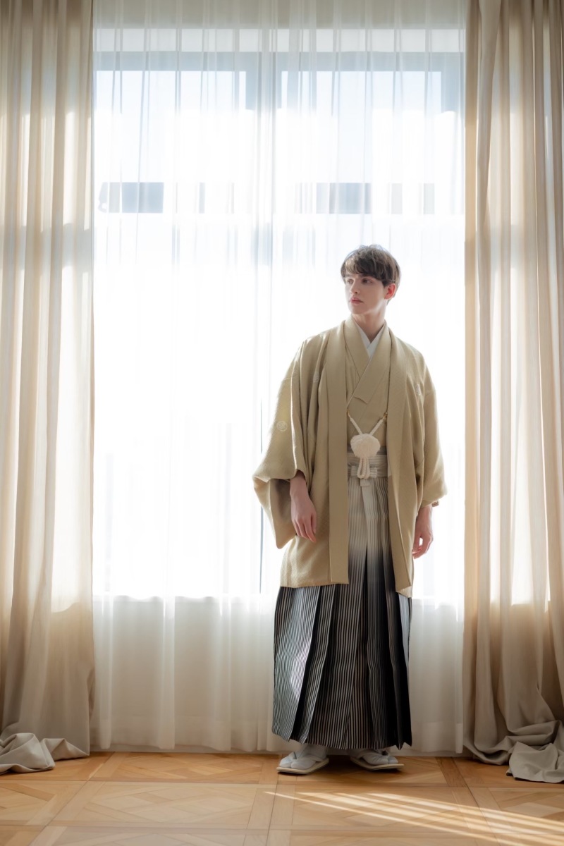 柳鼠菱 紋服・袴