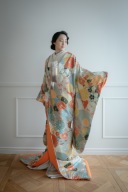 青海波に菊花紋