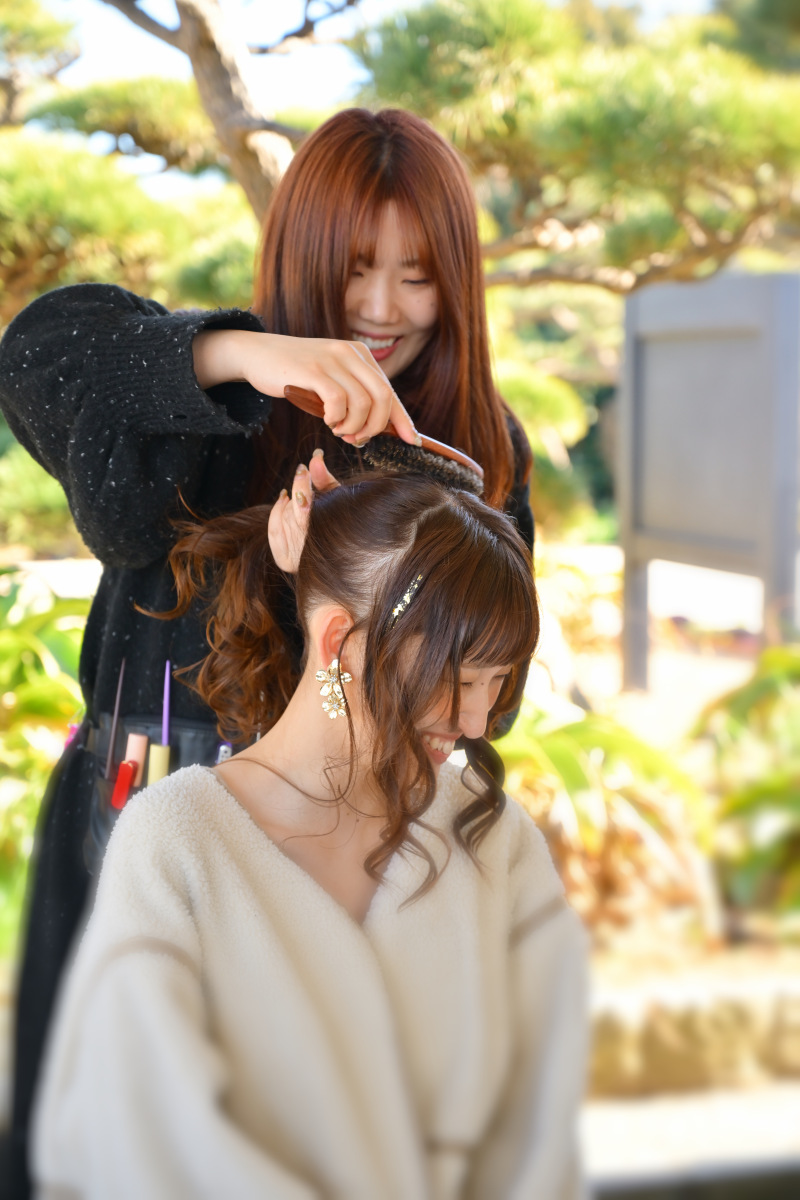 アップスタイルにヘアチェンジ中