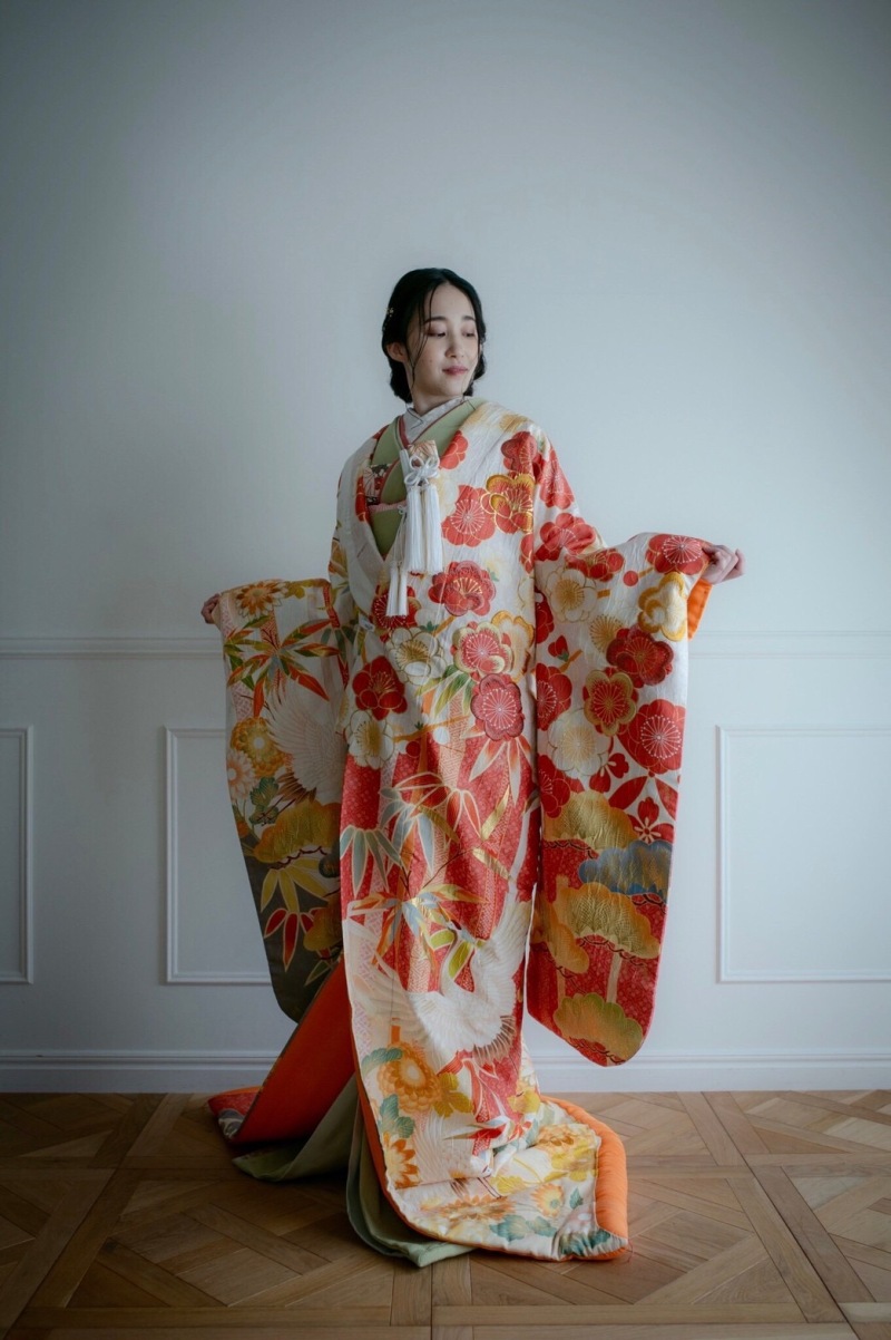 STUDIO RADIUS_色打掛・着物が豊富