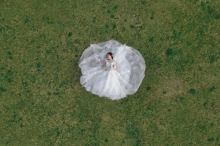 オープニングムービーにドローン撮影も是非