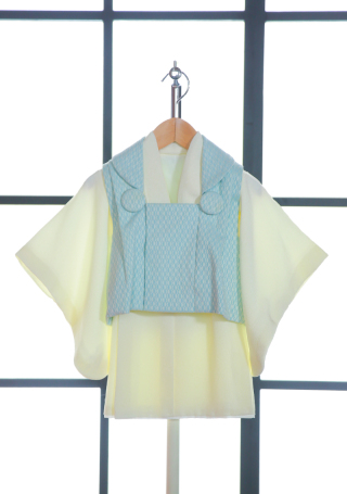 1B-16　ブルー半月