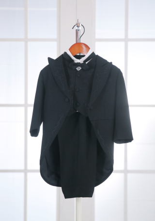 2-30　黒タキシード