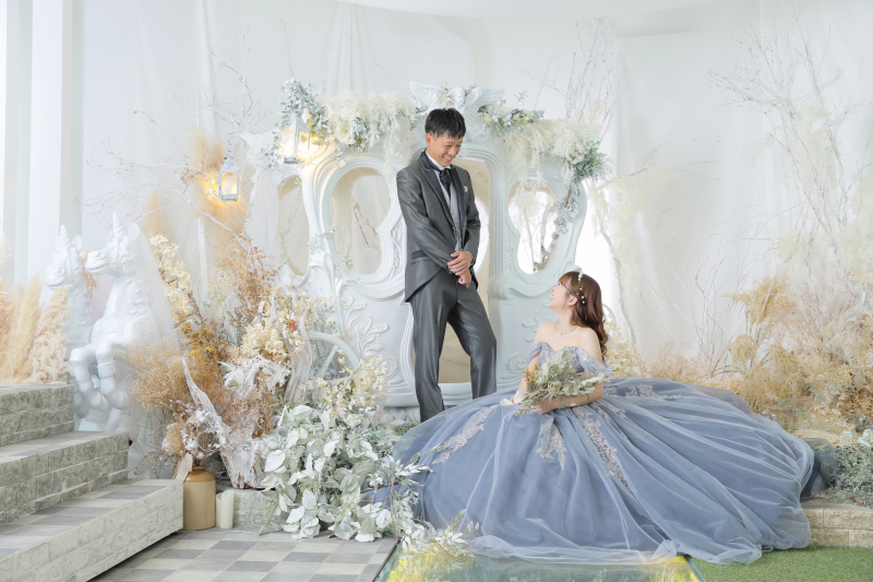 室内にある馬車のお部屋で…