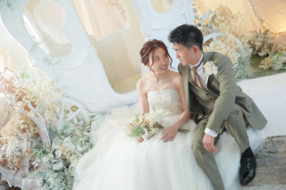 仲の良さが伝わる洋装フォト♪