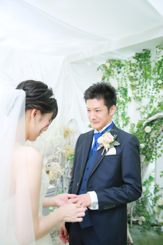 指輪の交換シーン