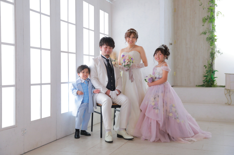 【3才~13才までのお子様も一緒にフォトウエディングご希望の方】お子様お衣装レンタル込み・アルバム・全データ/使用データ付き♪