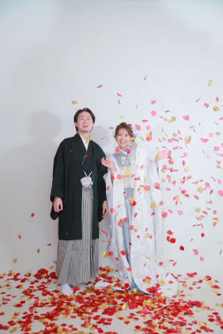 ★4/1～4/30までに撮影をされた方限定★撮影時に花びらショットを体験！＆台紙アルバム2Pを２冊お渡しさせていただきます♪