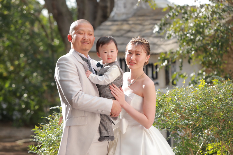 【1才~2才までのお子様も一緒にフォトウエディングご希望の方】お子様お衣装レンタル込み・アルバム・全データ/使用データ付き♪