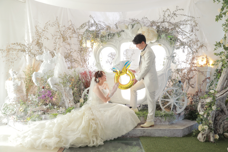 【お持込みグッズで撮影ご希望の方へ】洋装で二人だけのオリジナルフォト アルバム・全データ/使用データ付き♪