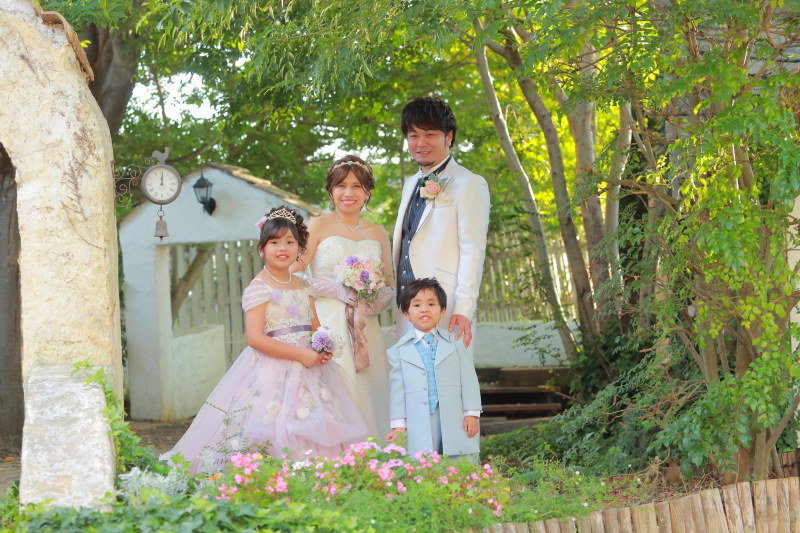 【3才~13才までのお子様も一緒にフォトウエディングご希望の方】お子様お衣装レンタル込み・アルバム・全データ/使用データ付き♪