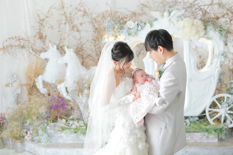 【1才~2才までのお子様も一緒にフォトウエディングご希望の方】お子様お衣装レンタル込み・アルバム・全データ/使用データ付き♪