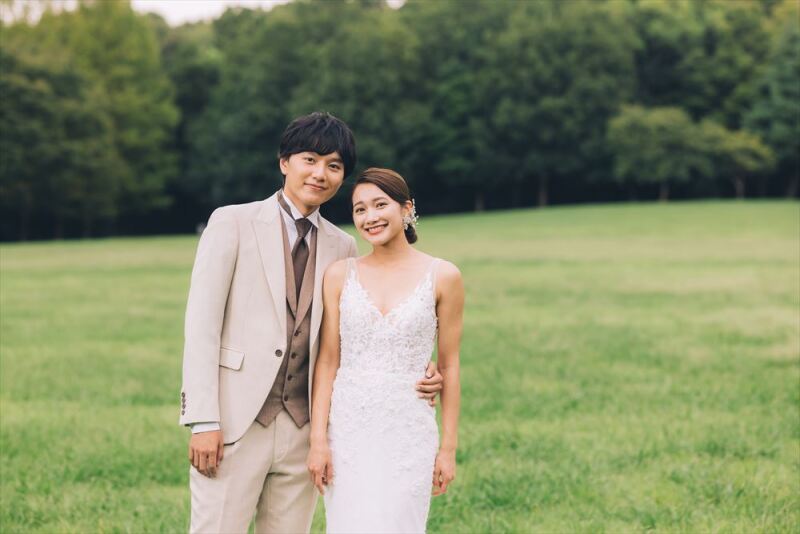 広い公園で自然体なお写真を