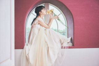 MARIANGE produced by ALLUGE_MARIANGE 洋装　スタジオ撮影